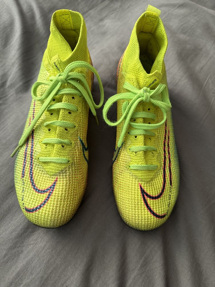 Ghete fotbal Nike superfly băieți