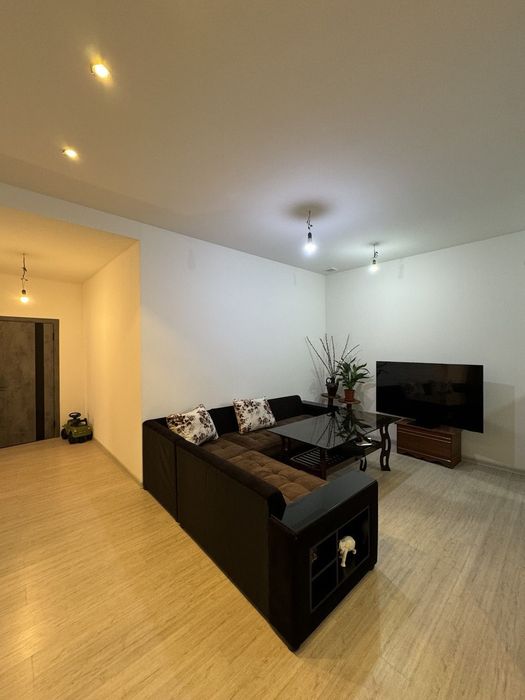 Дом по цене квартиры.  Ориентир  Российское посольство.