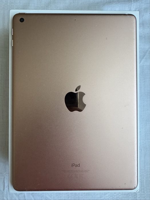 Apple iPad 9.7” (2018), 32GB, Wi-Fi, Gold
