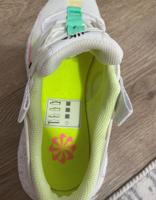 Adidasi Nike marimea 38,5 o singura purtare