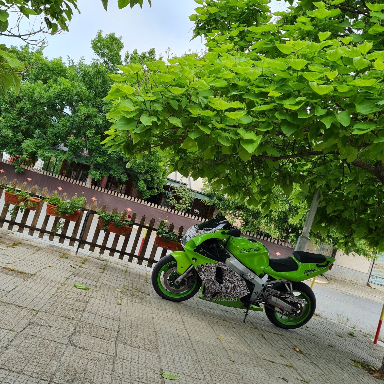 Kawasaki zx7r На части