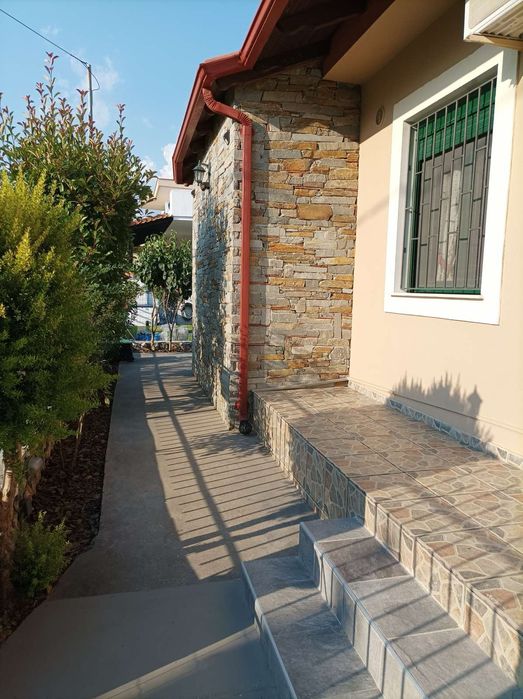 Красива и удобна самостоятелна къща в Паралия Офринио, Кавала