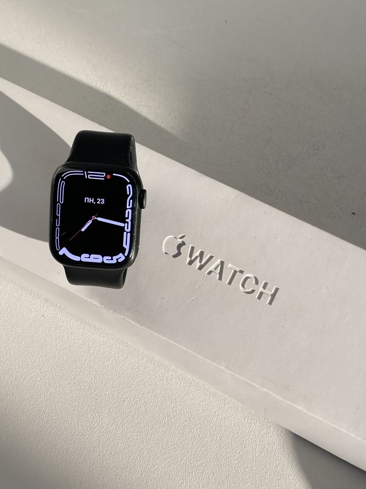 Часы Apple Watch 7 series