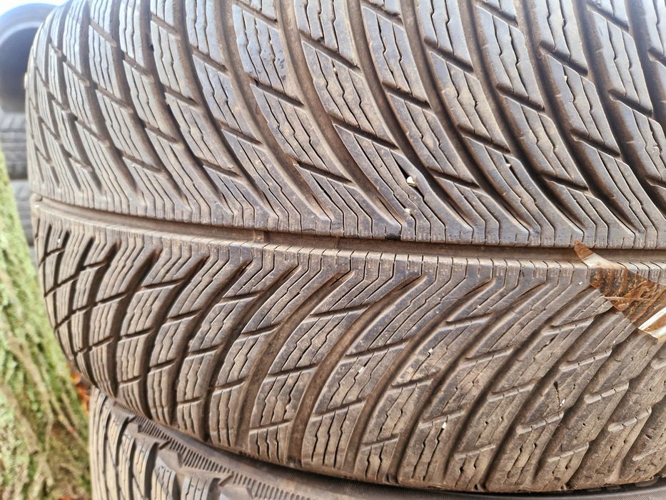 255 40 19 Мишелин зимни 2021 г.