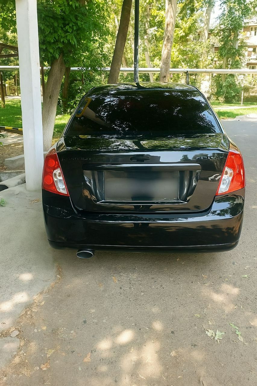 Продаётся автомобиль LACETTI OPTRA 2008 г.