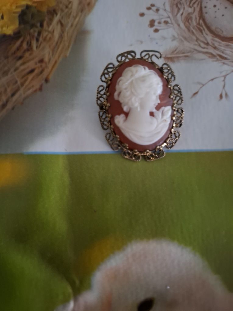 Brosa cu Camee Franta 3,5 cm lungime