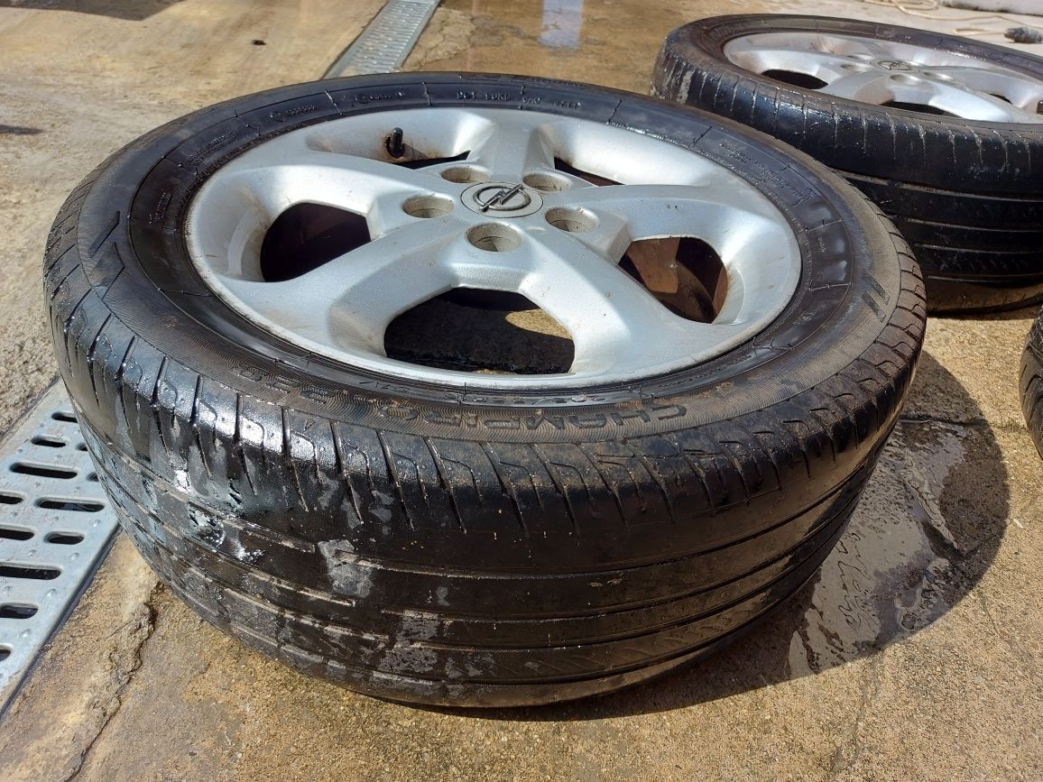 Cauciucuri cu jenti de aluminiu 205-60-16 Opel zafira