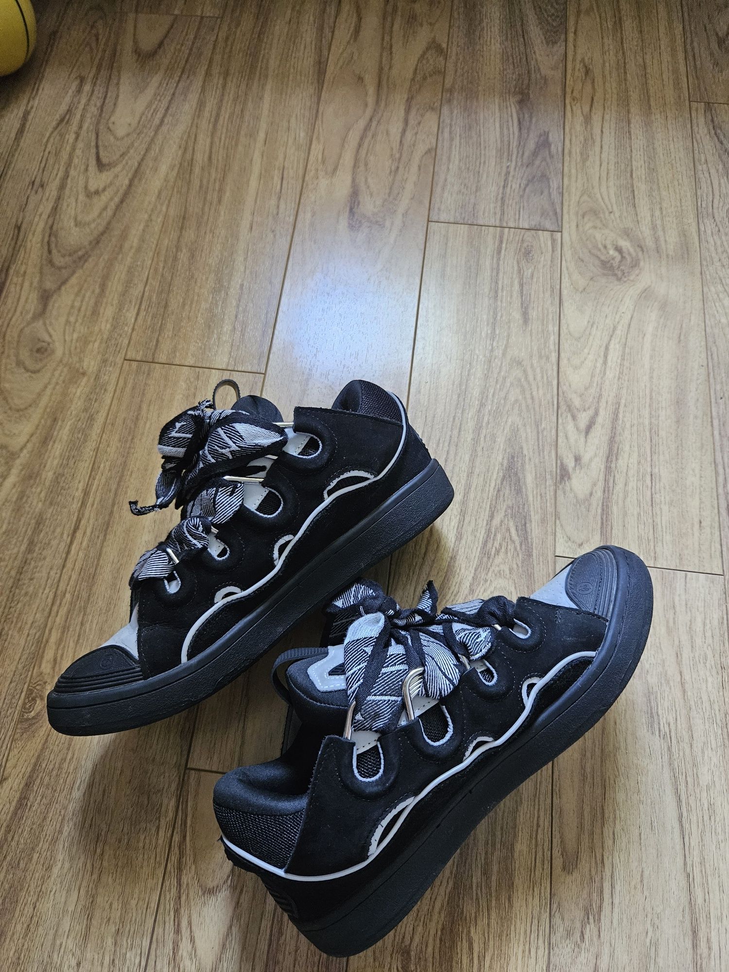 Lanvin curb reflective