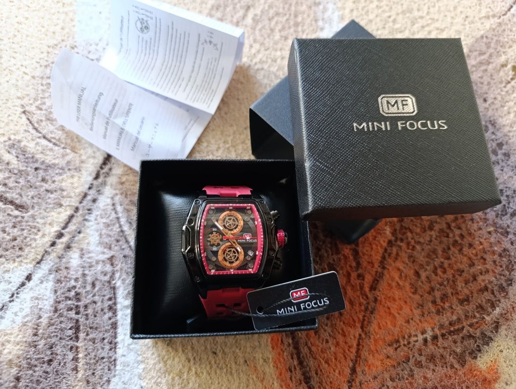 Часы от Mini Focus