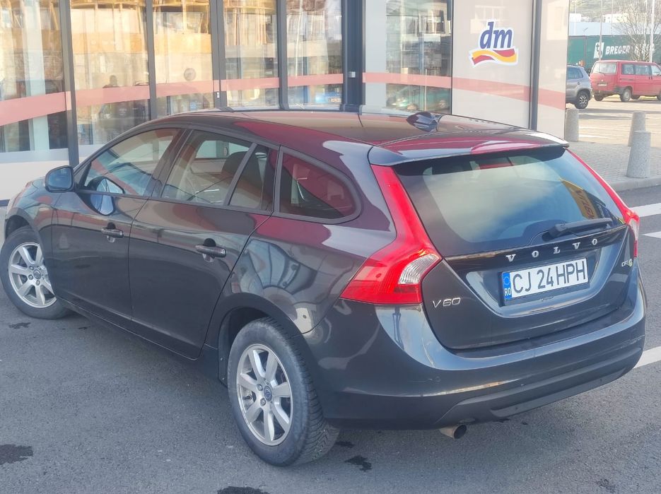 Volvo v60/ an 2012/ 1.6 diesel/ impecabil