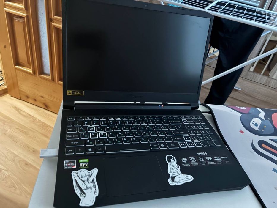 Acer nitro 5 AN 515-75 ryzen 7 5600H rtx 3060 16 ram 1 TB