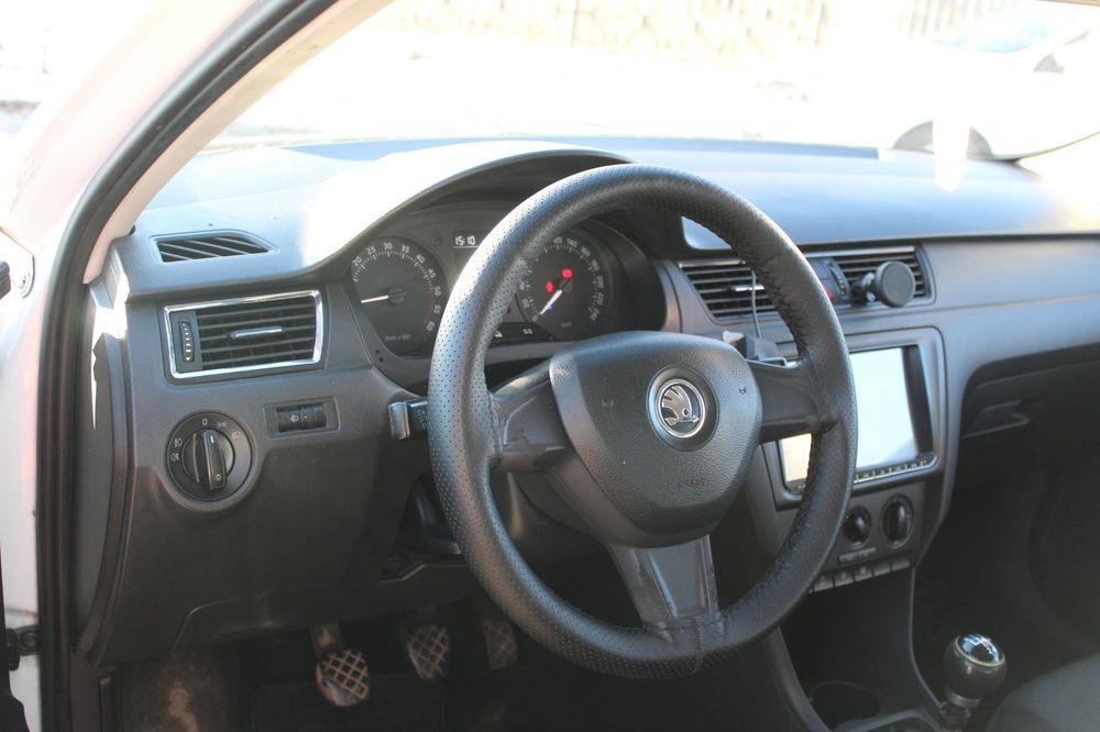 ‼️ Urgent Astazi ‼️Skoda Rapid 2014 Diesel