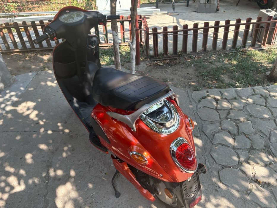 Vand/Schimb scuter electric