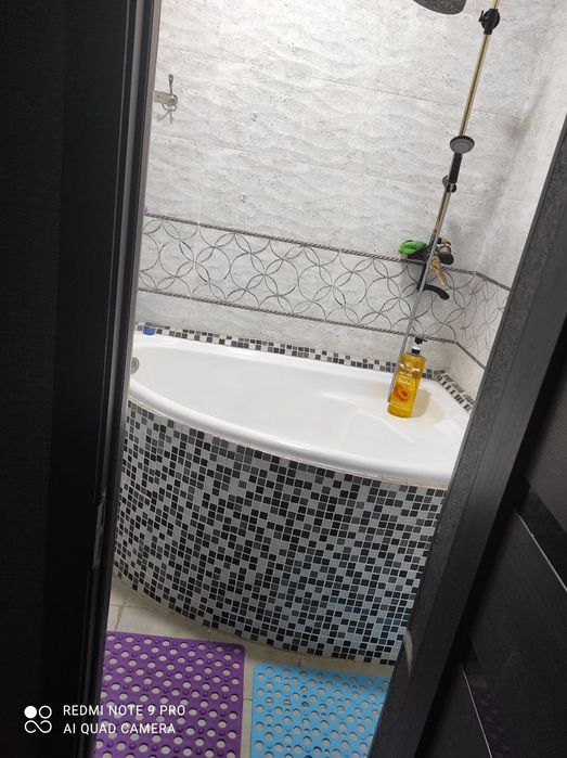 4 хонали 2 тарафлама сквазнак 3 етаж   Шахар сентрдан  квартира сотила