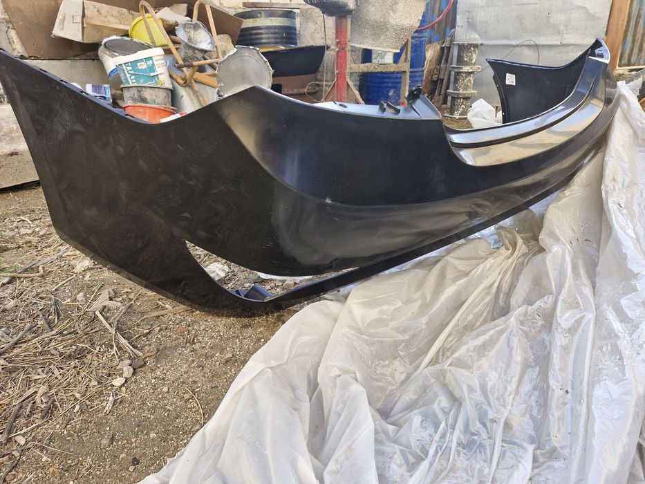 Продам бампер накрашенный