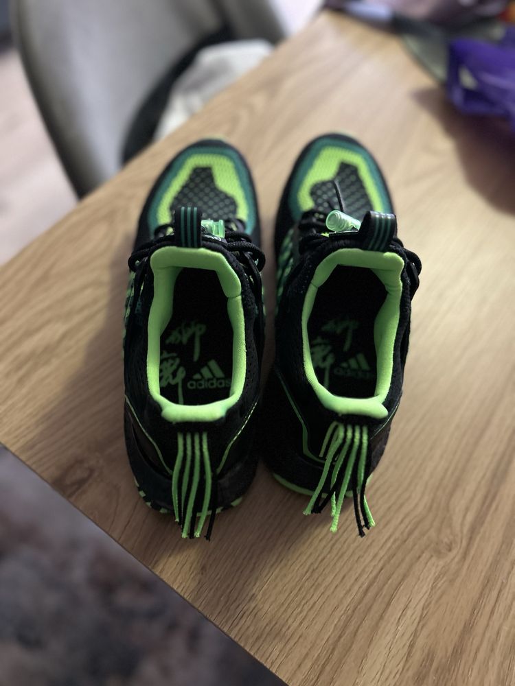 Adidas UltraBoost DNA Lion Dance