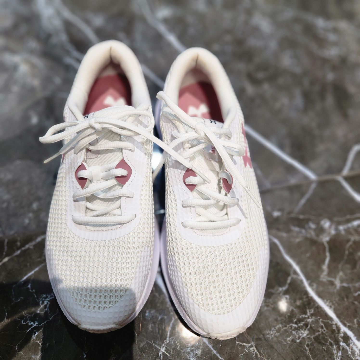Дамски маратонки Under Armour