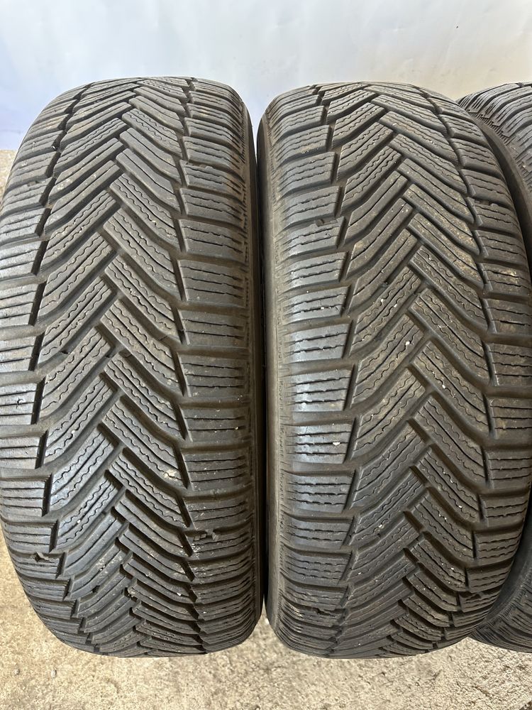 215/65/16Michelin 4бр дот21