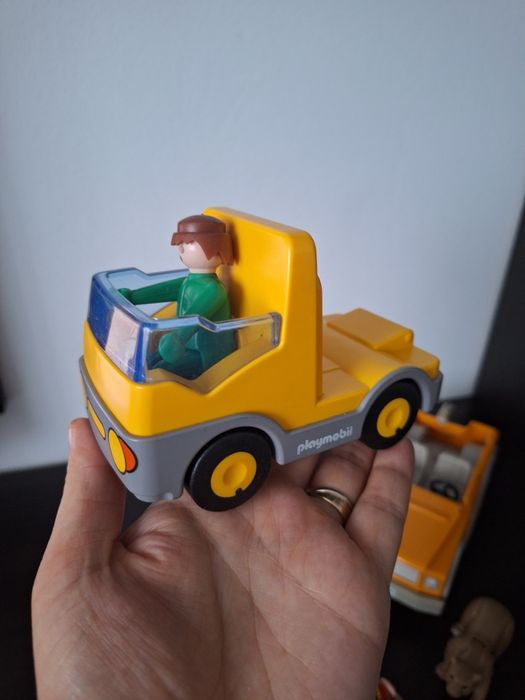 Lot mașinuțe Schleich și Playmobil.