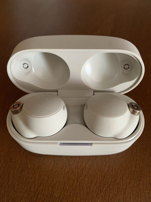 Sony WF-1000XM4 — флагманские TWS-наушники с шумоподавлением