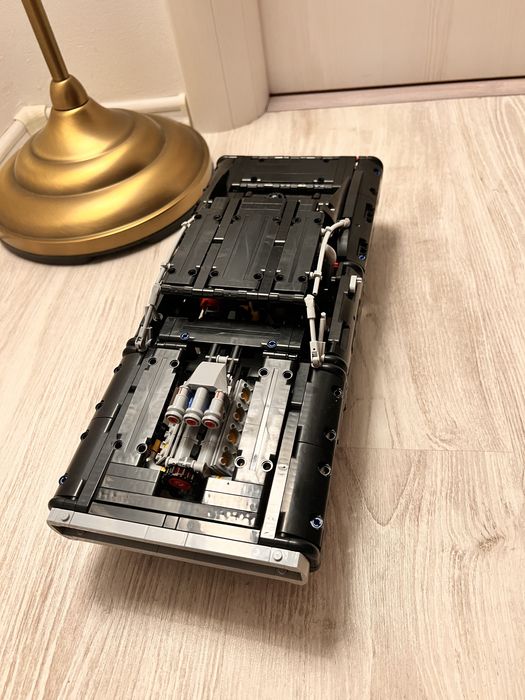 LEGO tehnic- Dom’s Dodge Charger