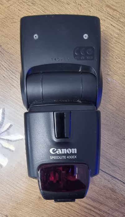 Светкавица Canon 430 EX
