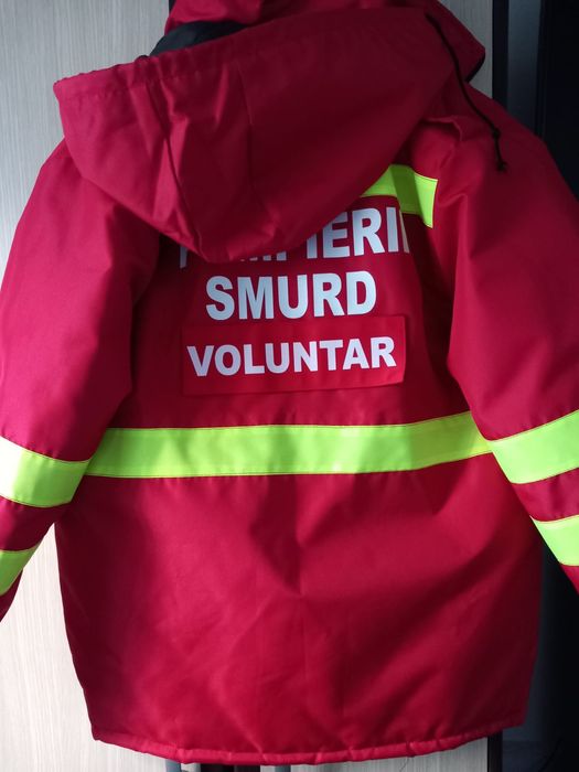 Vând uniformă SMURD voluntar