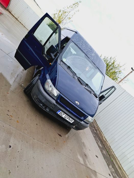 Vand Ford Tranzit 8+1 locuri