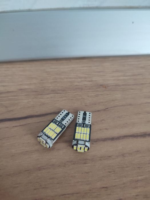 Set 2 becuri led Canbus T10 W5W pozitie si iluminare placuta auto