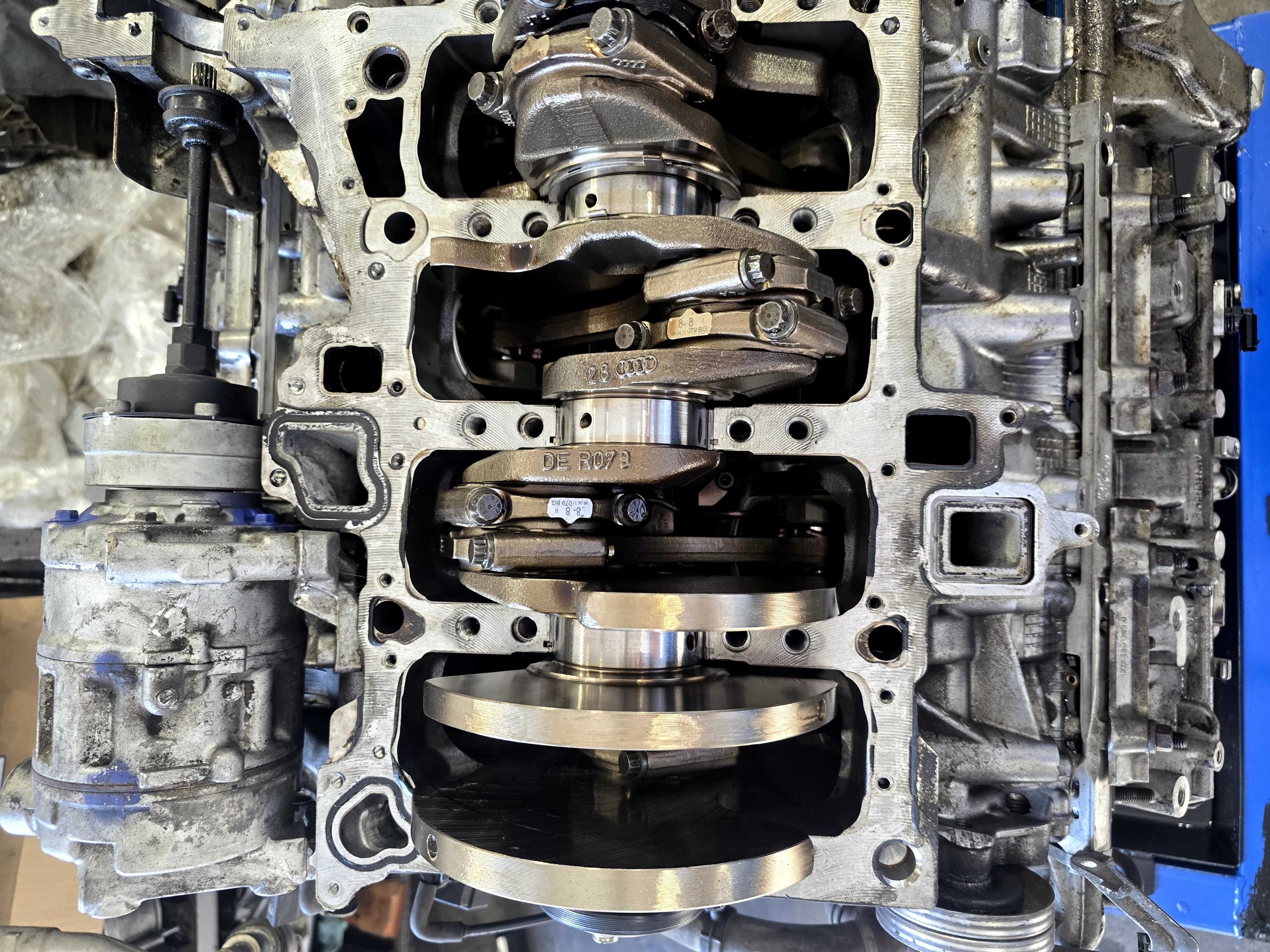 Колянов вал Audi A8 D4 4.2 fsi CRD мотор
