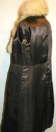 Palton din stofă cu guler de blana naturala