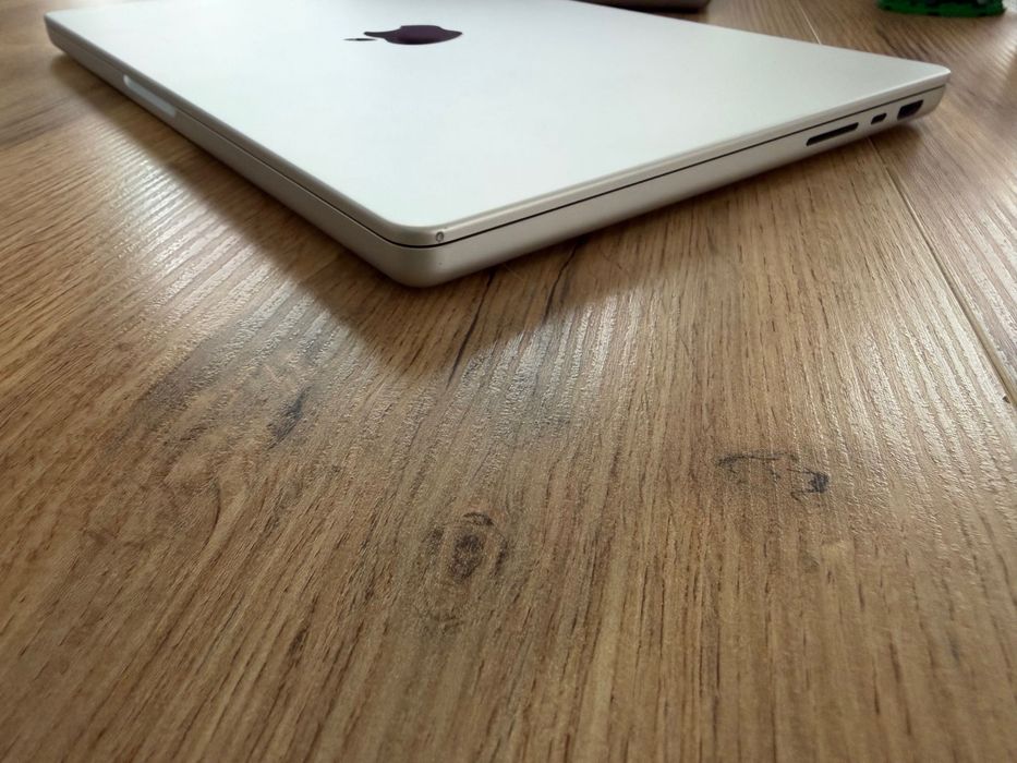 MacBook Pro 14" M1 PRO 10-CPU, 16-GPU, 16RAM, 512SSD