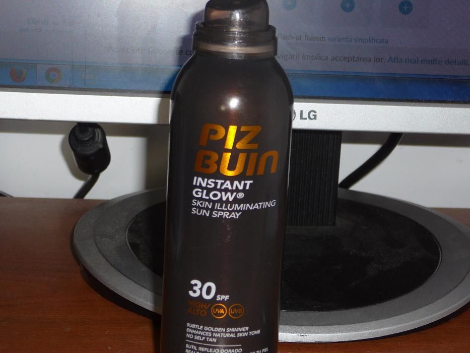 Spray cu efect de iluminare SPF30 Instant Glow Piz Buin 150 ml.