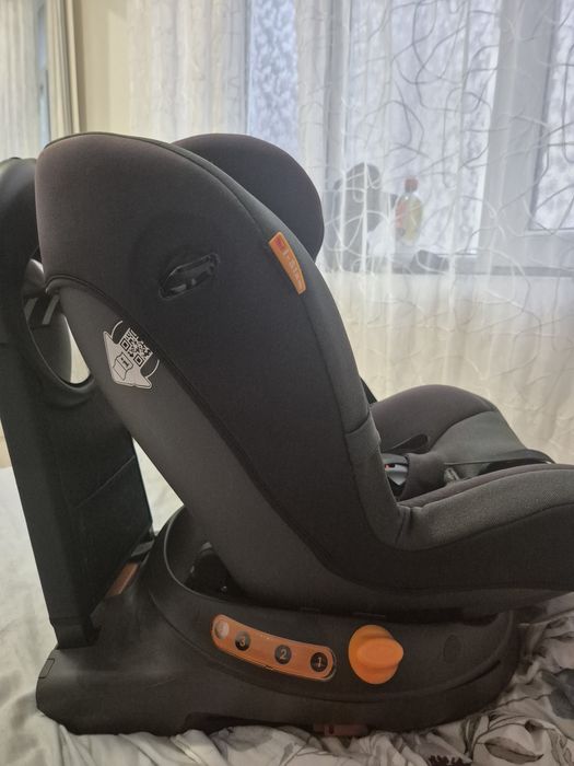 Scaun de masina Chicco AroundU