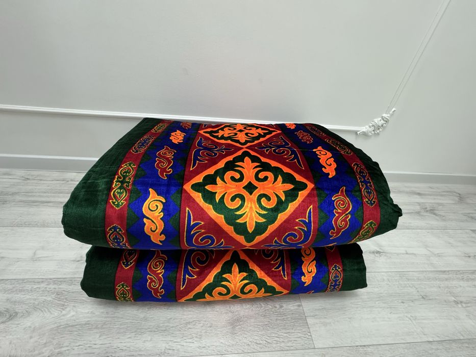 Корпеше в отличном состоянии (2 шт)