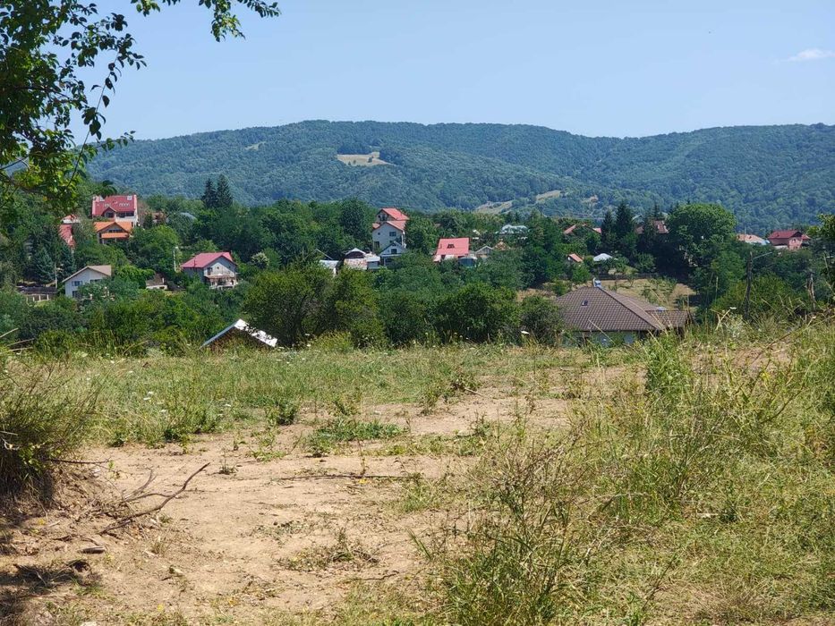 Teren intravilan 1500m Valenii de Munte
