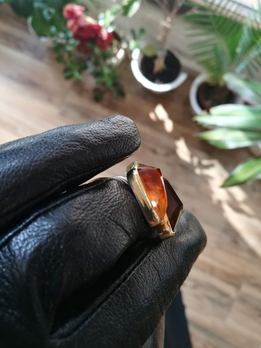 Дизайнерски пръстен уникат Symmetry на дузайнеркара Mary Margoni