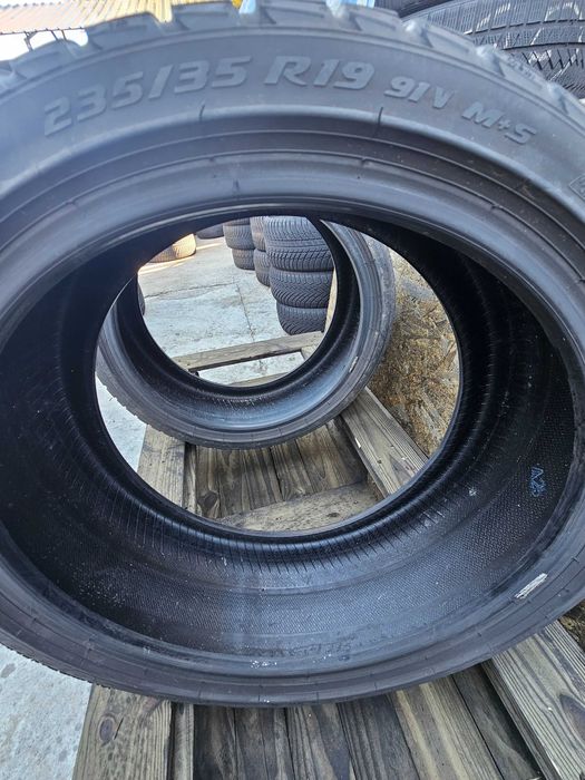 Anvelope 235 35 19