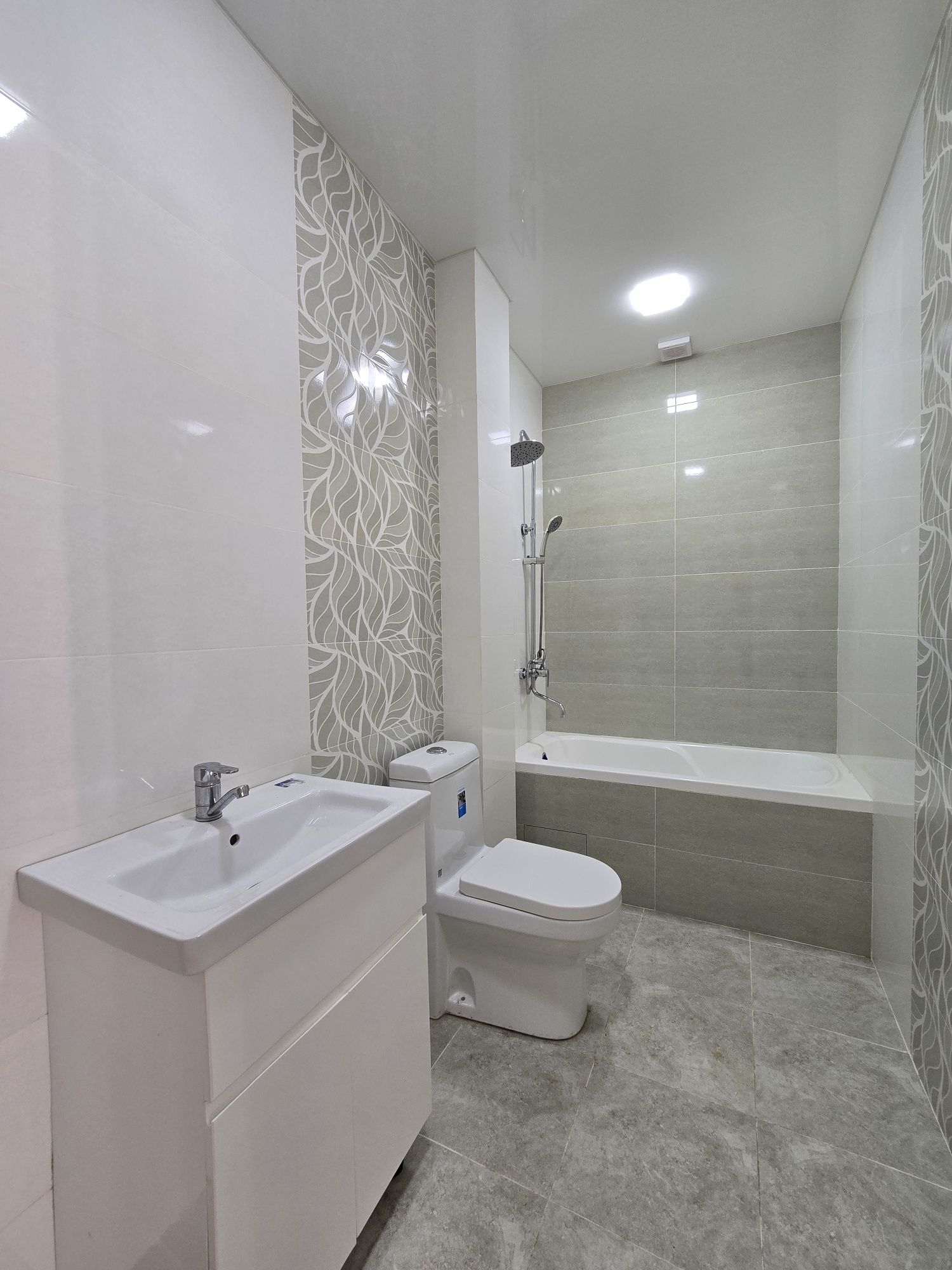 Новый коттедж с ремонтом Мирабад 300м. Рисовый мост