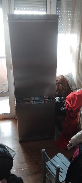 Продавам хладилник
