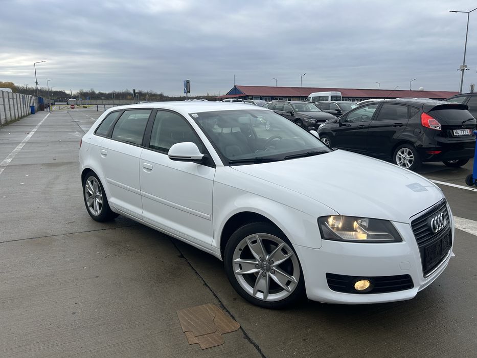 Audi a3 1.6 tdi 105 cp, an fabr 2010, euro5, interior s-line