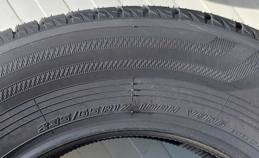 235/65 R17, 108H, YOKOHAMA, Anvelope de iarna M+S, dot 2024