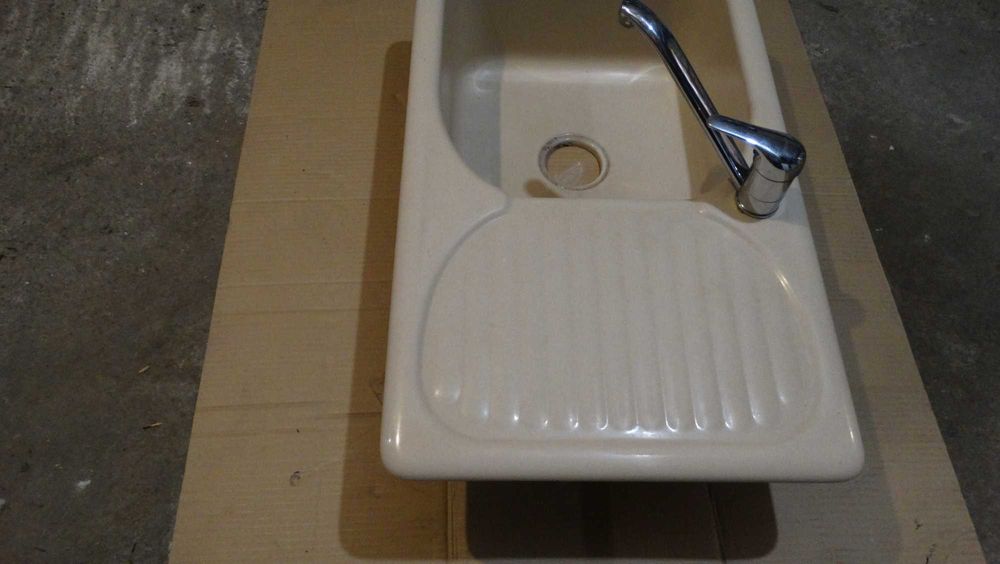 Мивка Фат 80 / 49 със смесител