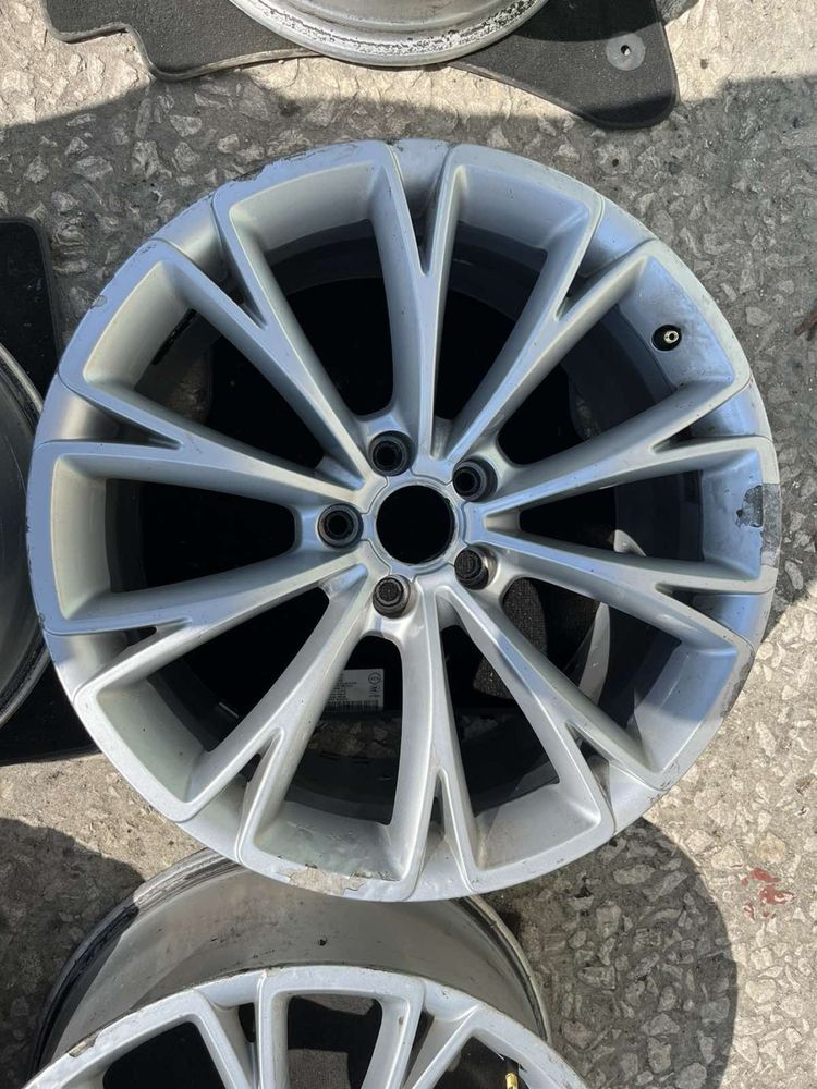Джанти за Audi A6 A7 A8 19” 4h0601025G et33 9j имат капачки номер 62
