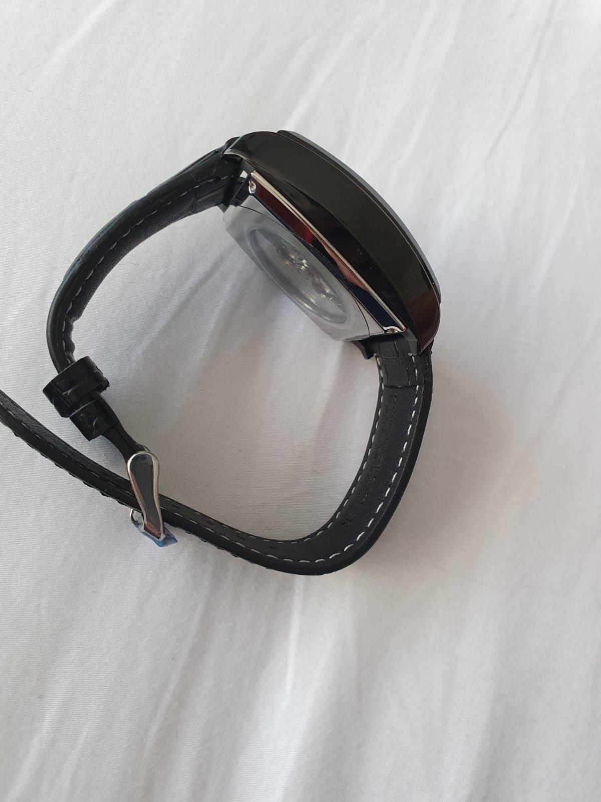 Ceas automatic dreptunghiular negru