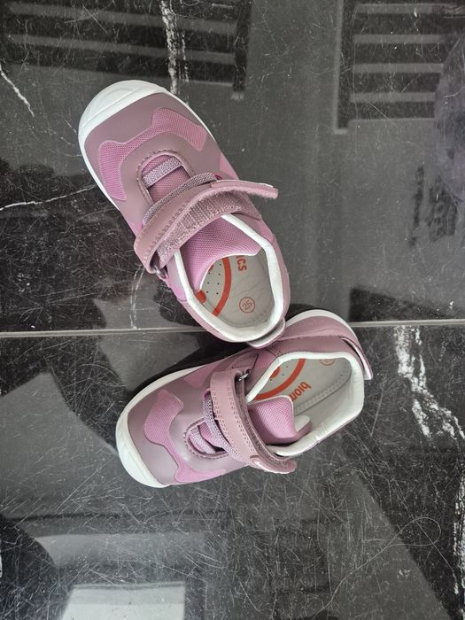 Adidasi Biomecanics Noi