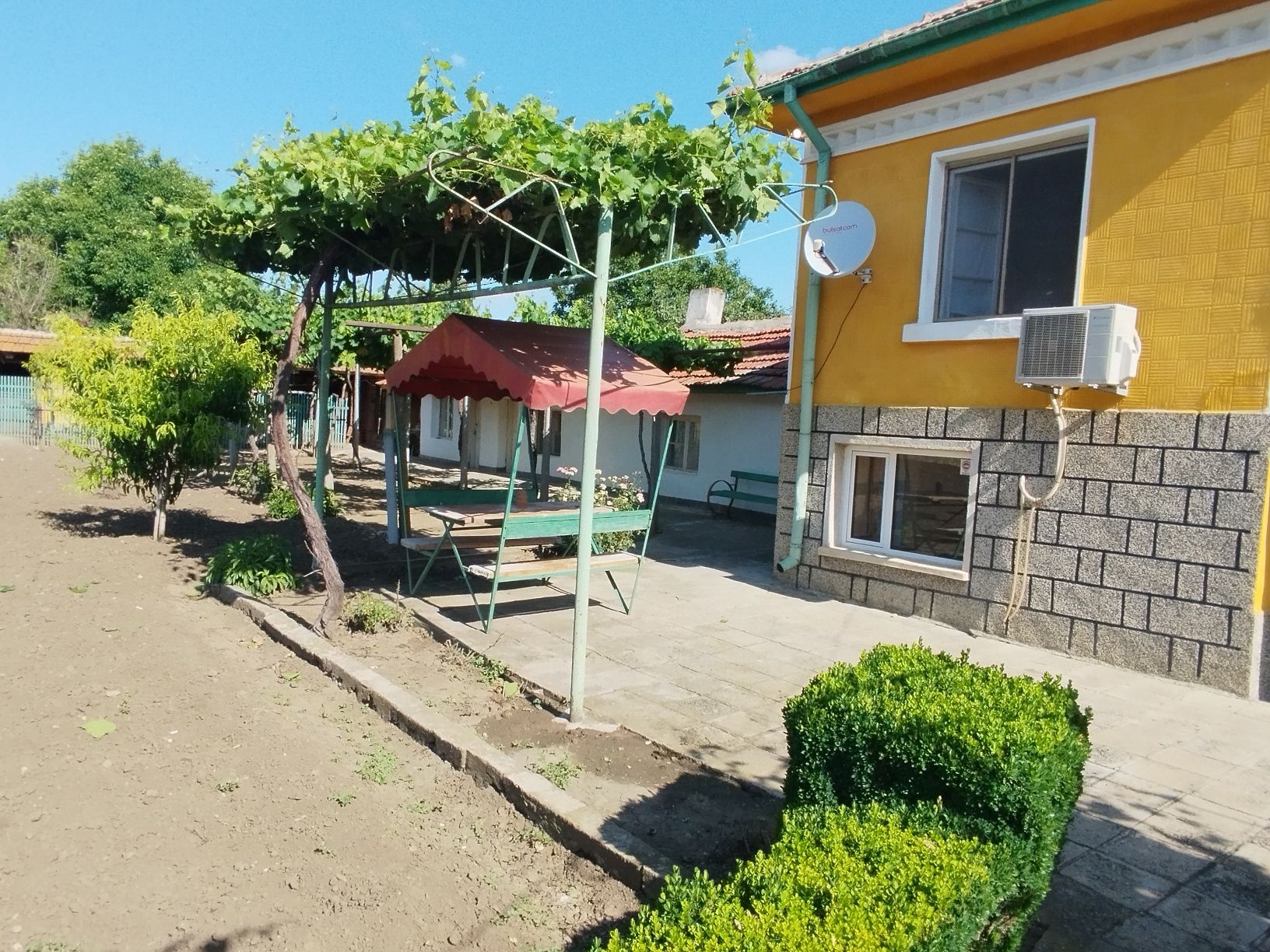 Продава се къща в град Стралджа