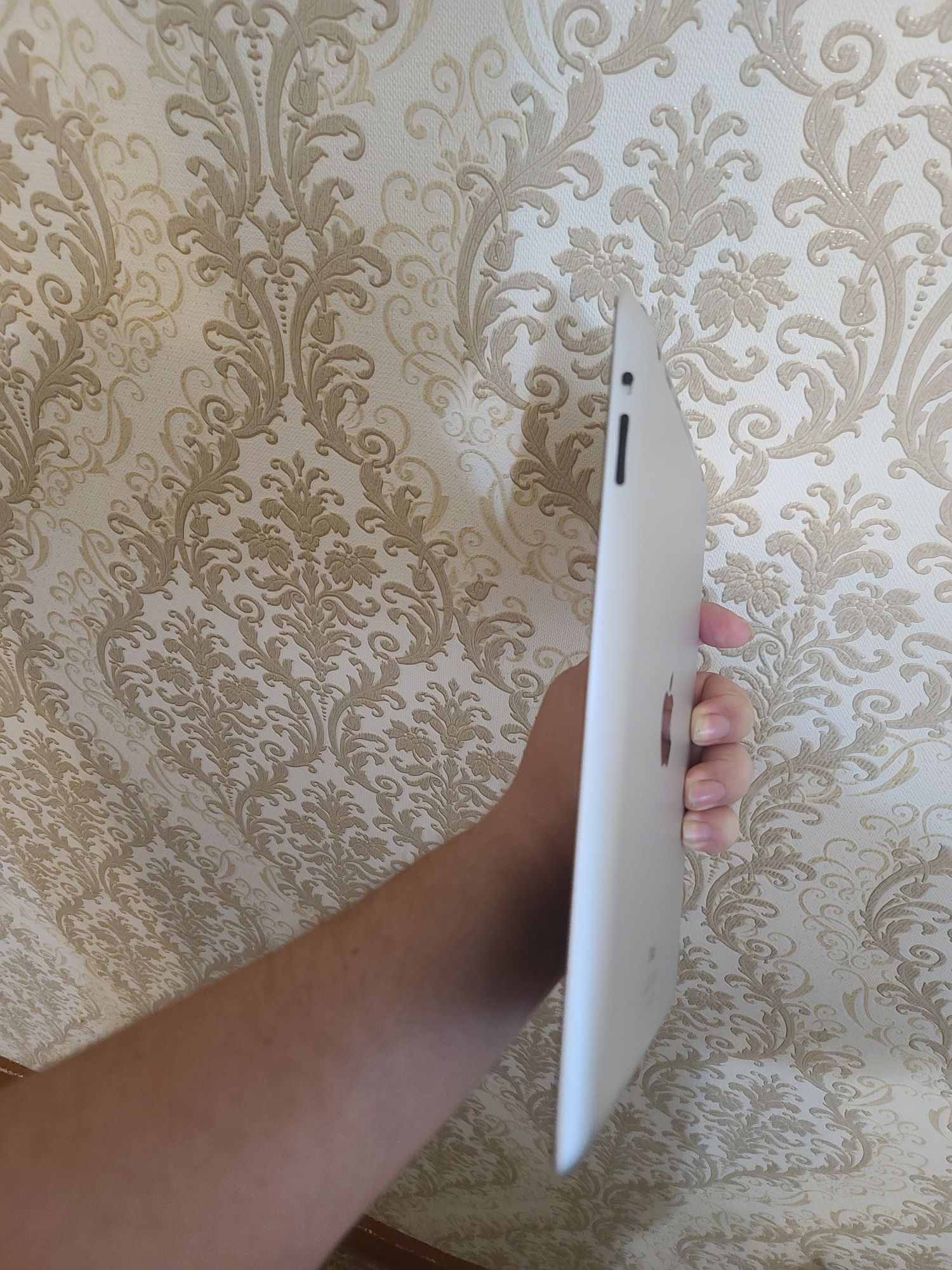 Apple iPad 4 64 GB Sim+ wifi ideal arzon naxda