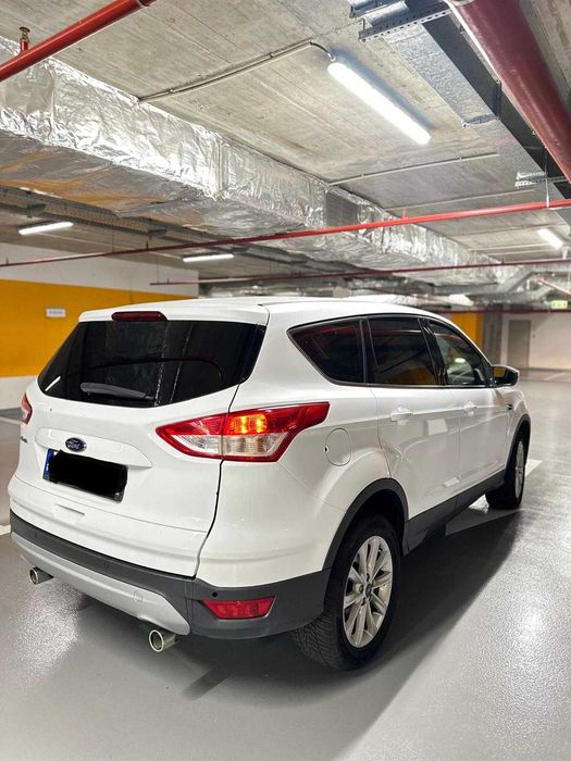 Ford Kuga 2015 . 204000km. 4x4 automat. 2.0 Diesel. 150cp.