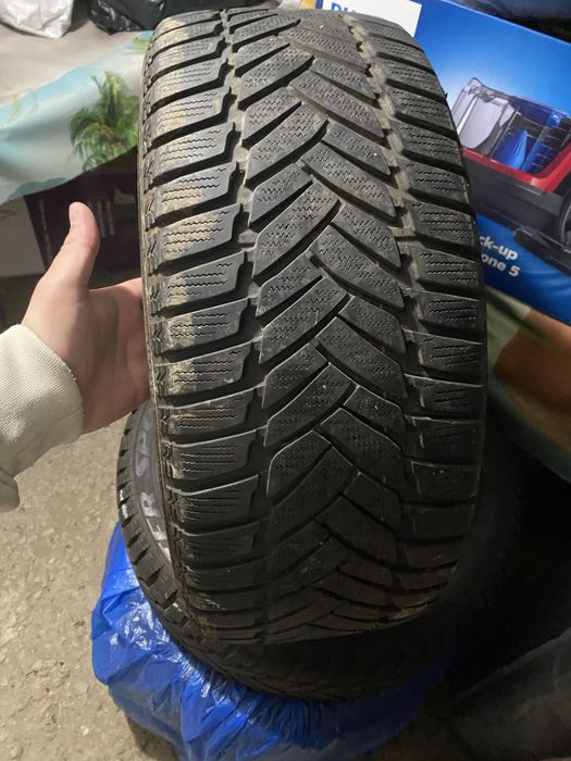 Cauciucuri IARNA DUNLOP 235/45/17